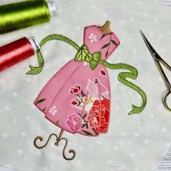 Dress form  quilt block - Image 3