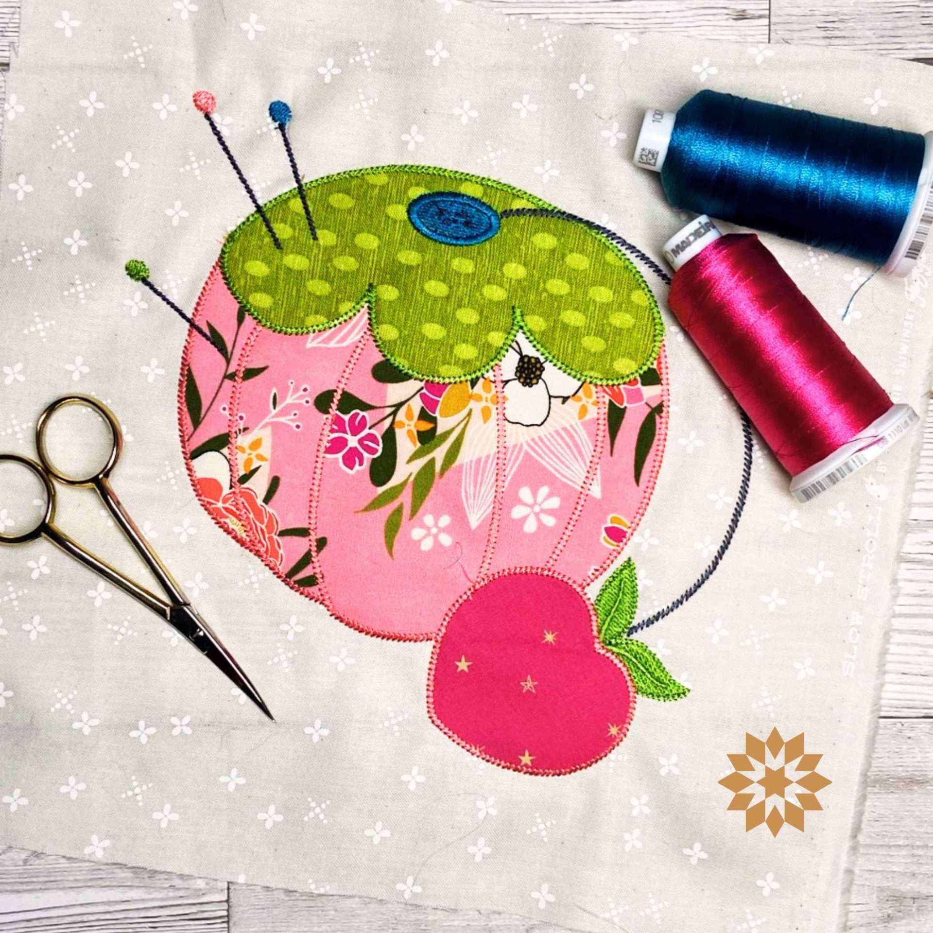 Pincushion quilt block - Image 2